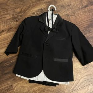 Toddler tuxedo